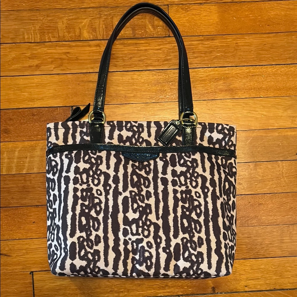 COACH NWT Ocelot Leopard Print Canvas Tote Bag Zipper Top Black Beige F31901